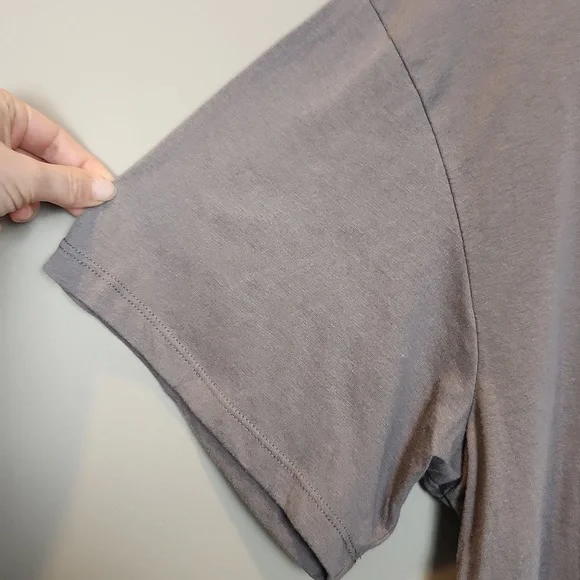 The Beatles Abbey Road 2025 Hybrid Apparel‎ T-Shirt Size Large - Picture 6 of 7